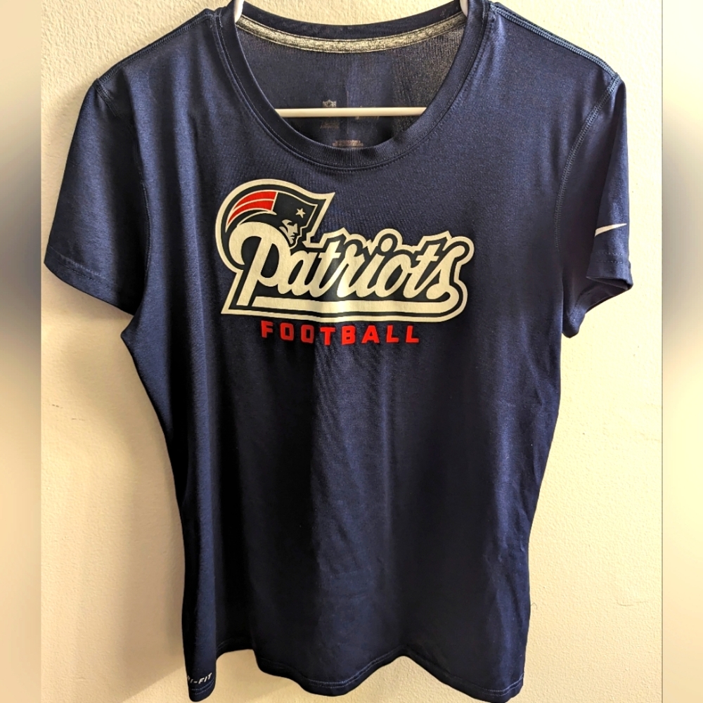 Women's New England Patriots T-shirt Nike